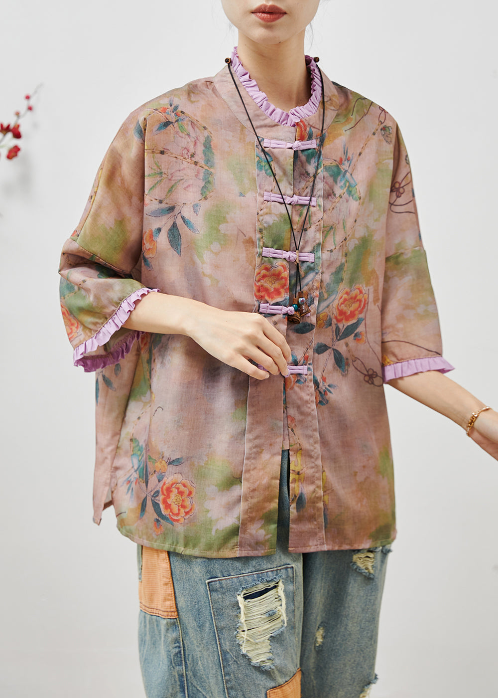 Sophisticated Blouse with a Clean Classic Look