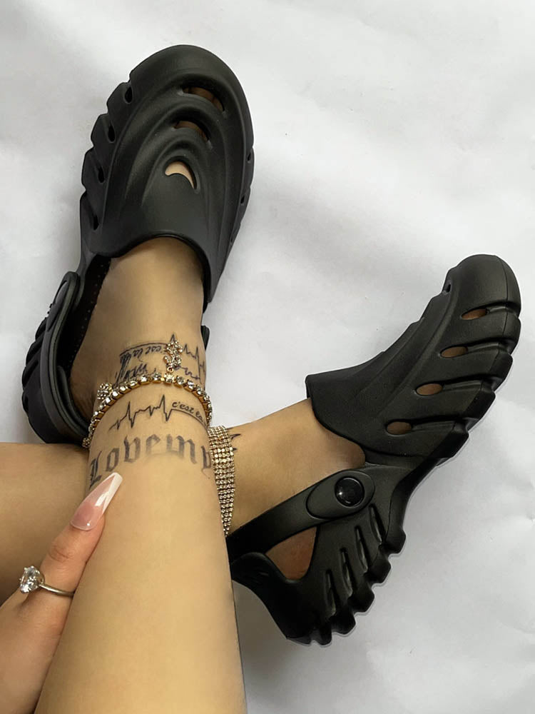 Chic Orthopedic Flats with Unique Design