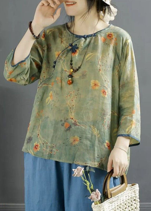 Beautifully Finished Top in a Timeless Design