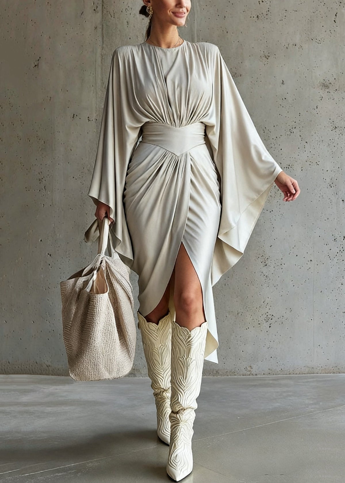 Well Tailored Dress with a Graceful Silhouette