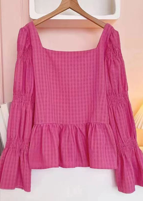 Well Tailored Top with a Graceful Silhouette