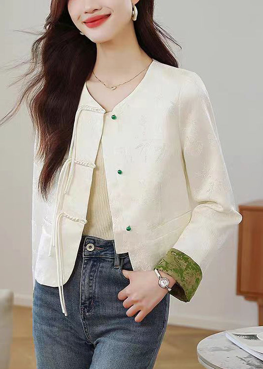 Classic Vintage Coat with a Flattering Fit