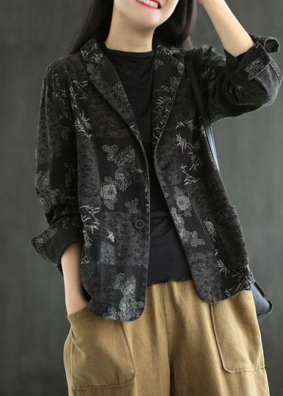 Classic Vintage Coat with a Flattering Fit