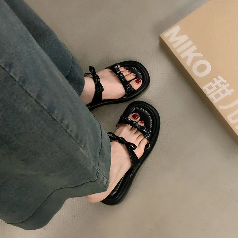 Chic Orthopedic Flats with Unique Design