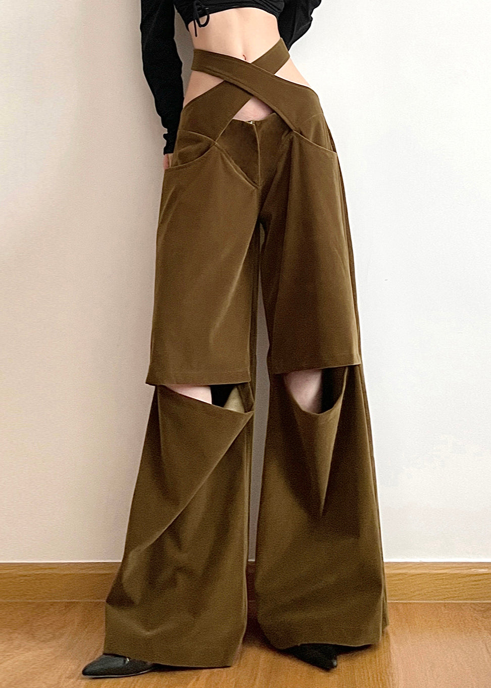 A Vintage Style Pants with Delicate Timeless Details