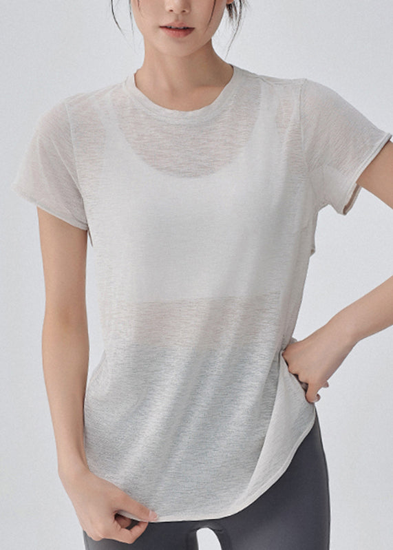 Well Tailored Top with a Graceful Silhouette