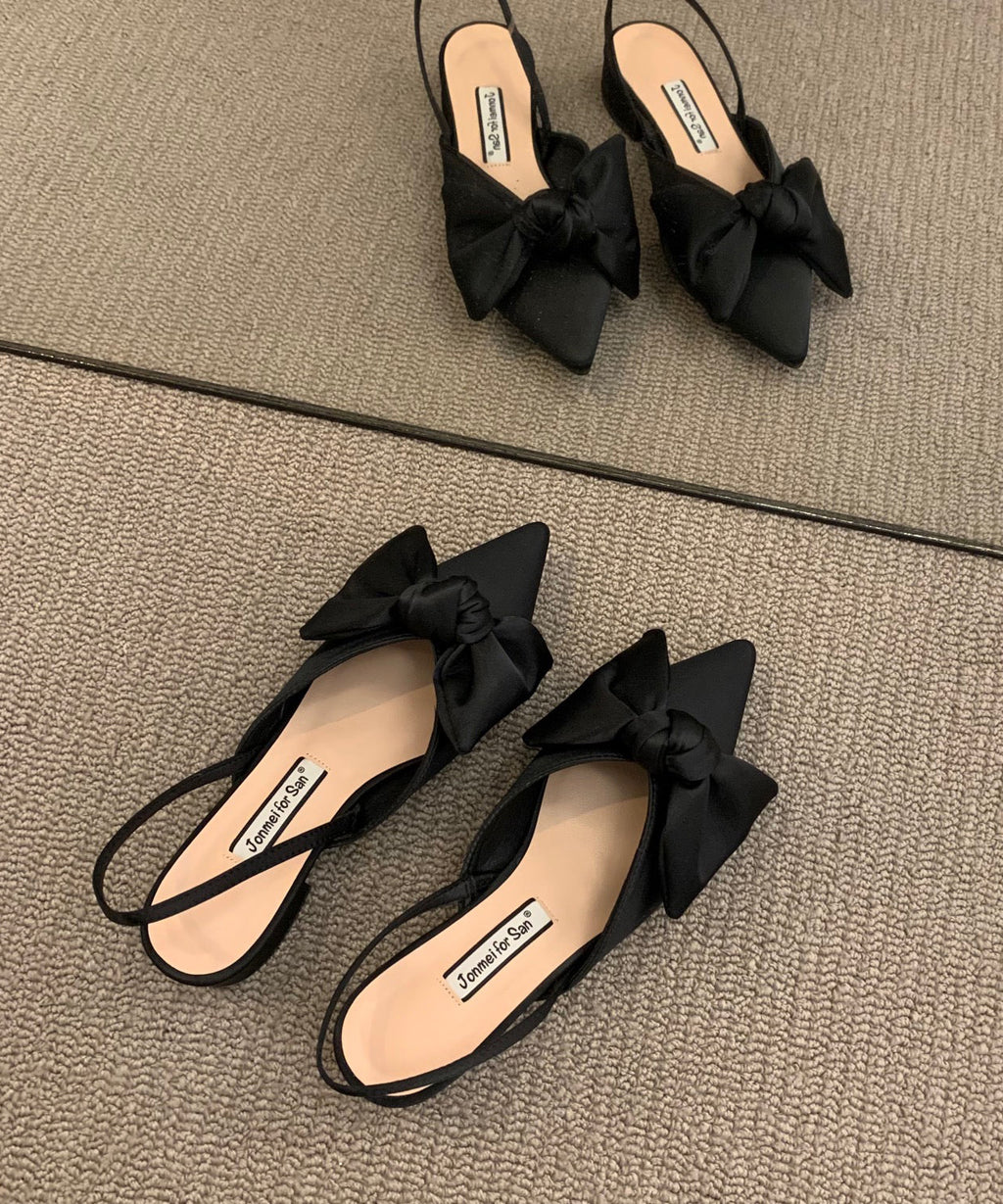Graceful Orthopedic Sandals for Modern Look