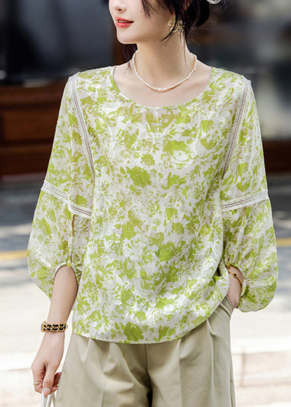 A Vintage Style Shirt with Delicate Timeless Details