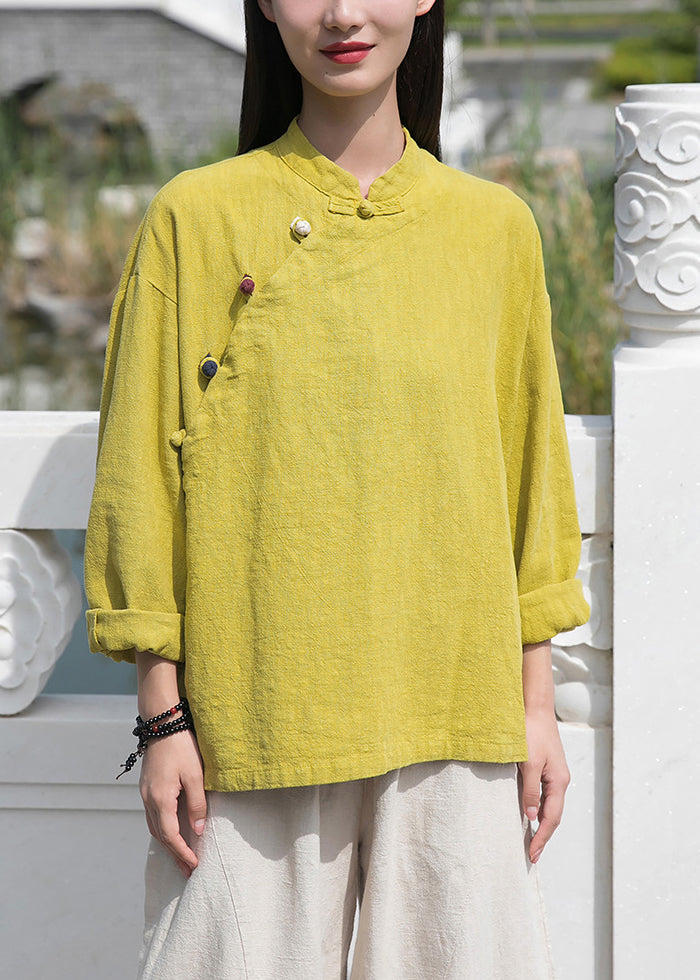 Well Tailored Top with a Graceful Silhouette