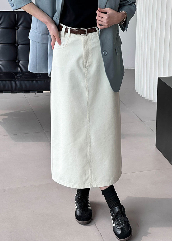 Effortlessly Elegant Garment with a Timeless Design