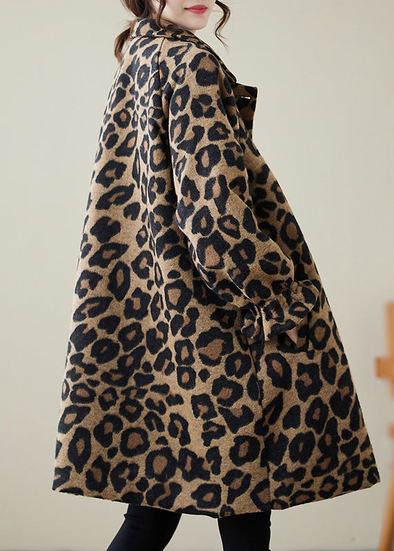 Beautifully Finished Coat in a Timeless Design