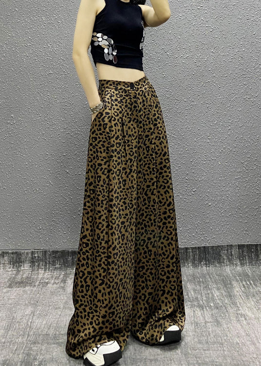 A Vintage Style Pants with Delicate Timeless Details