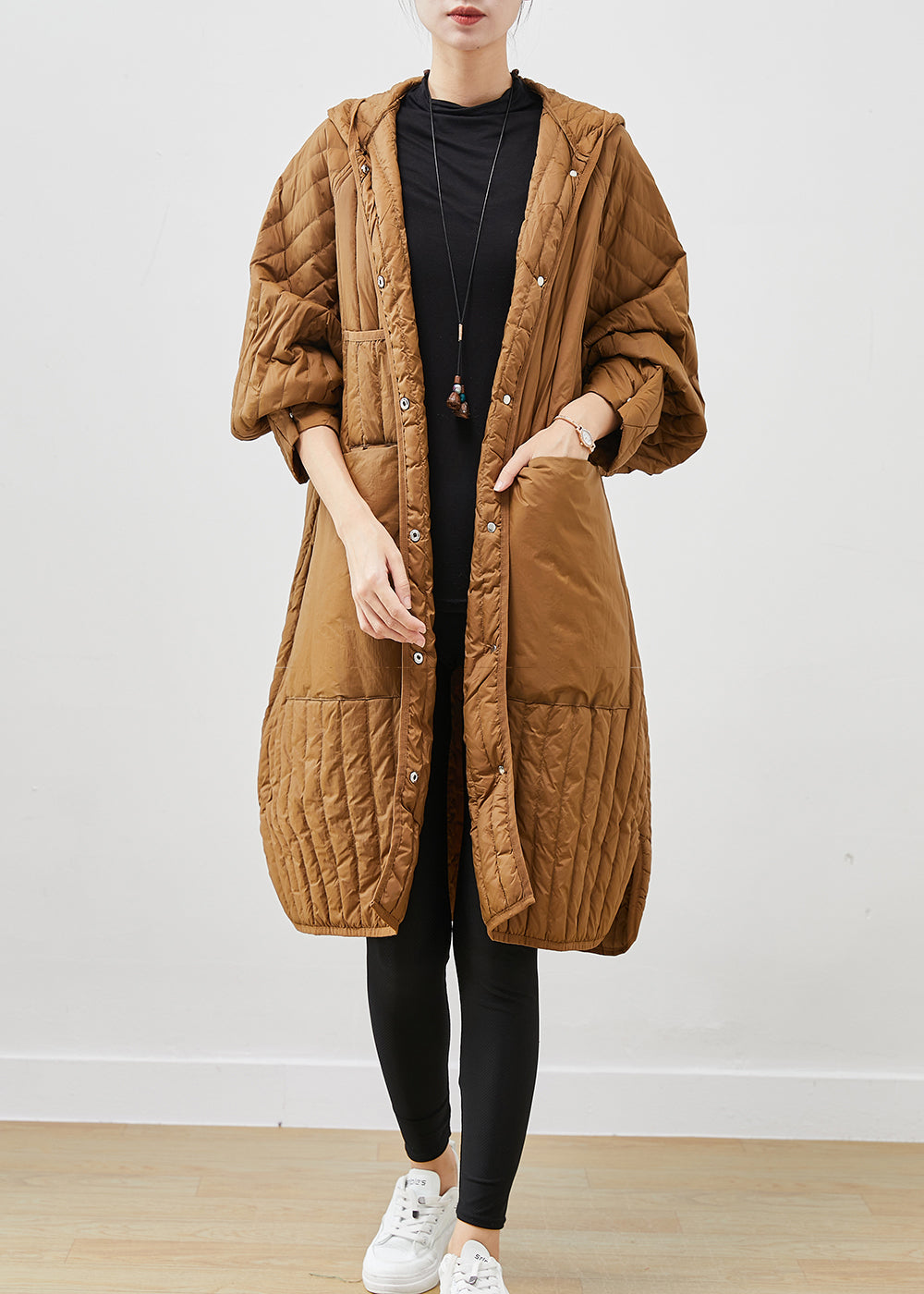 Well Tailored Coat with a Graceful Silhouette