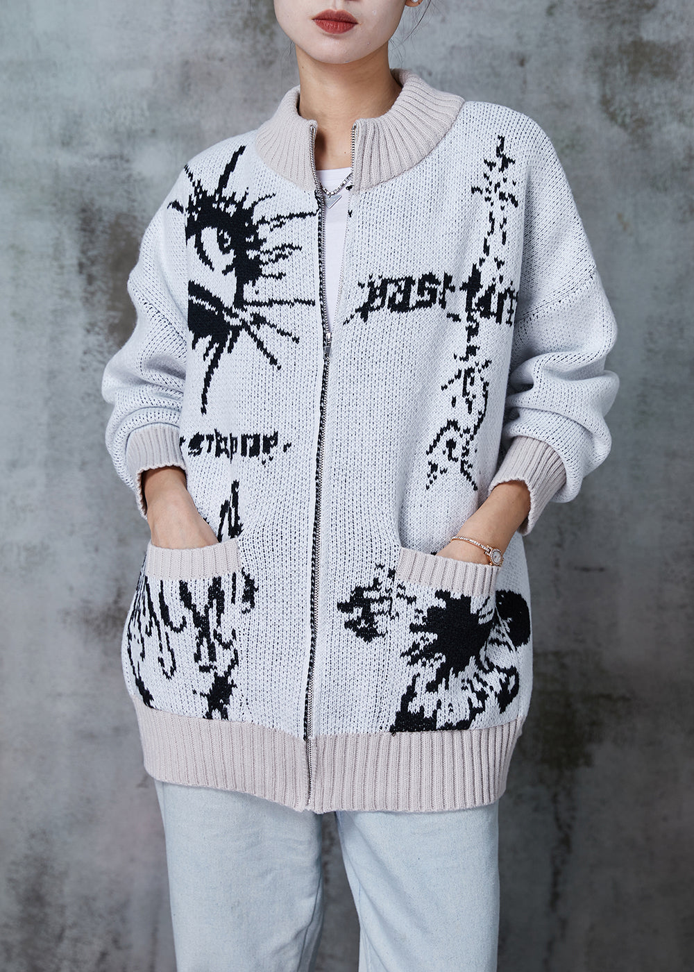 Elegantly Styled Cardigan for Everyday Wear