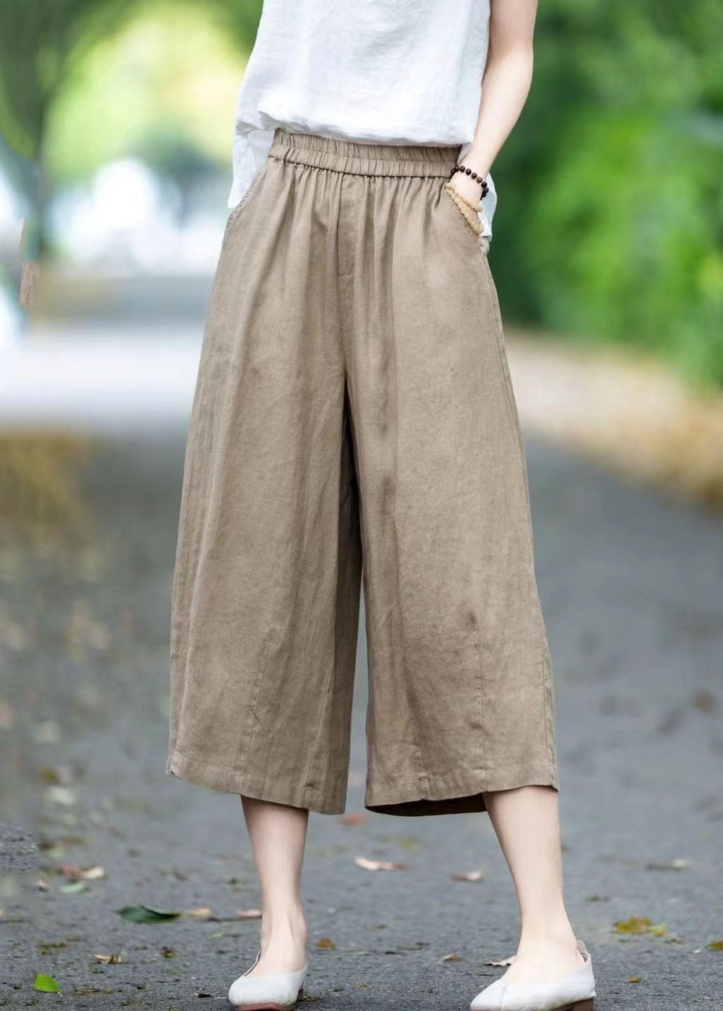 Gracefully Styled Pants for Any Occasion