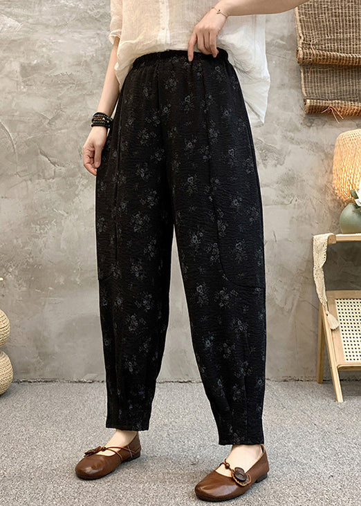 Well Tailored Pants with a Graceful Silhouette