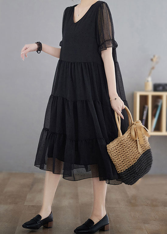 Effortlessly Elegant Dress with a Timeless Design
