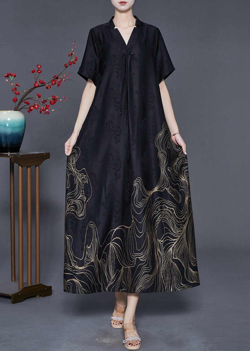 Classic Vintage & Enduringly Stylish Dress