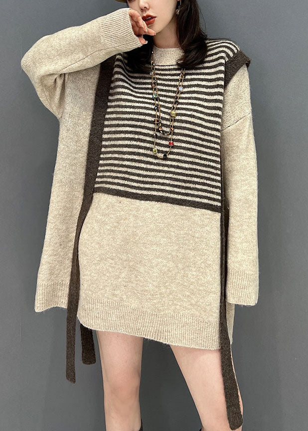 Classic Vintage Sweater with a Flattering Fit