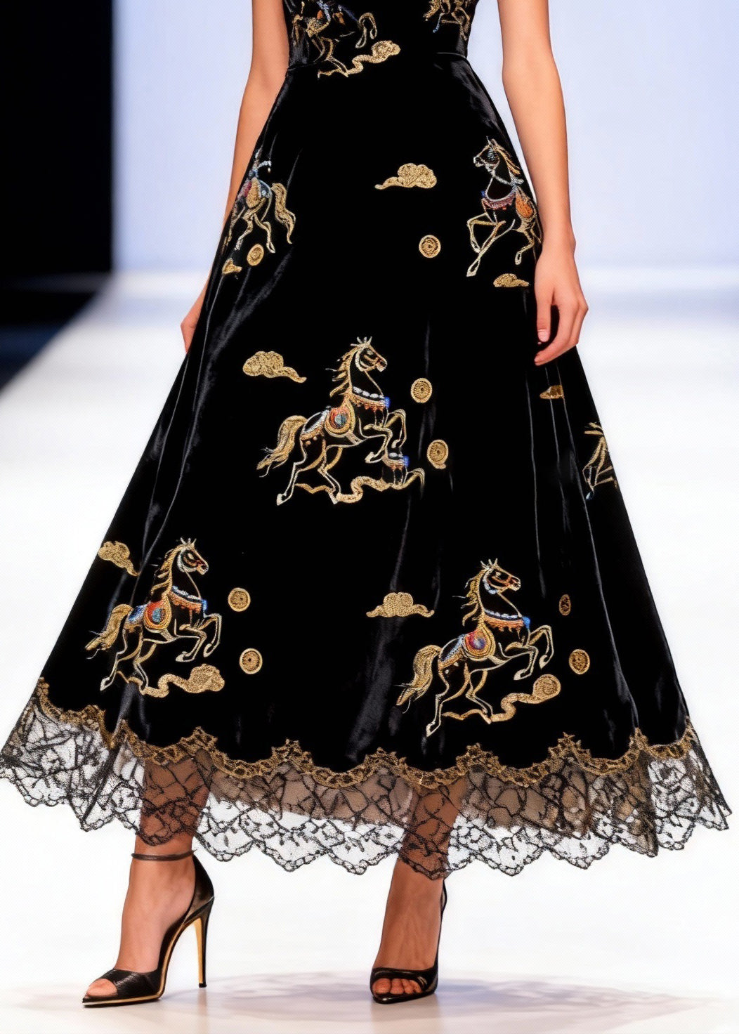 Well Tailored Dress with a Graceful Silhouette