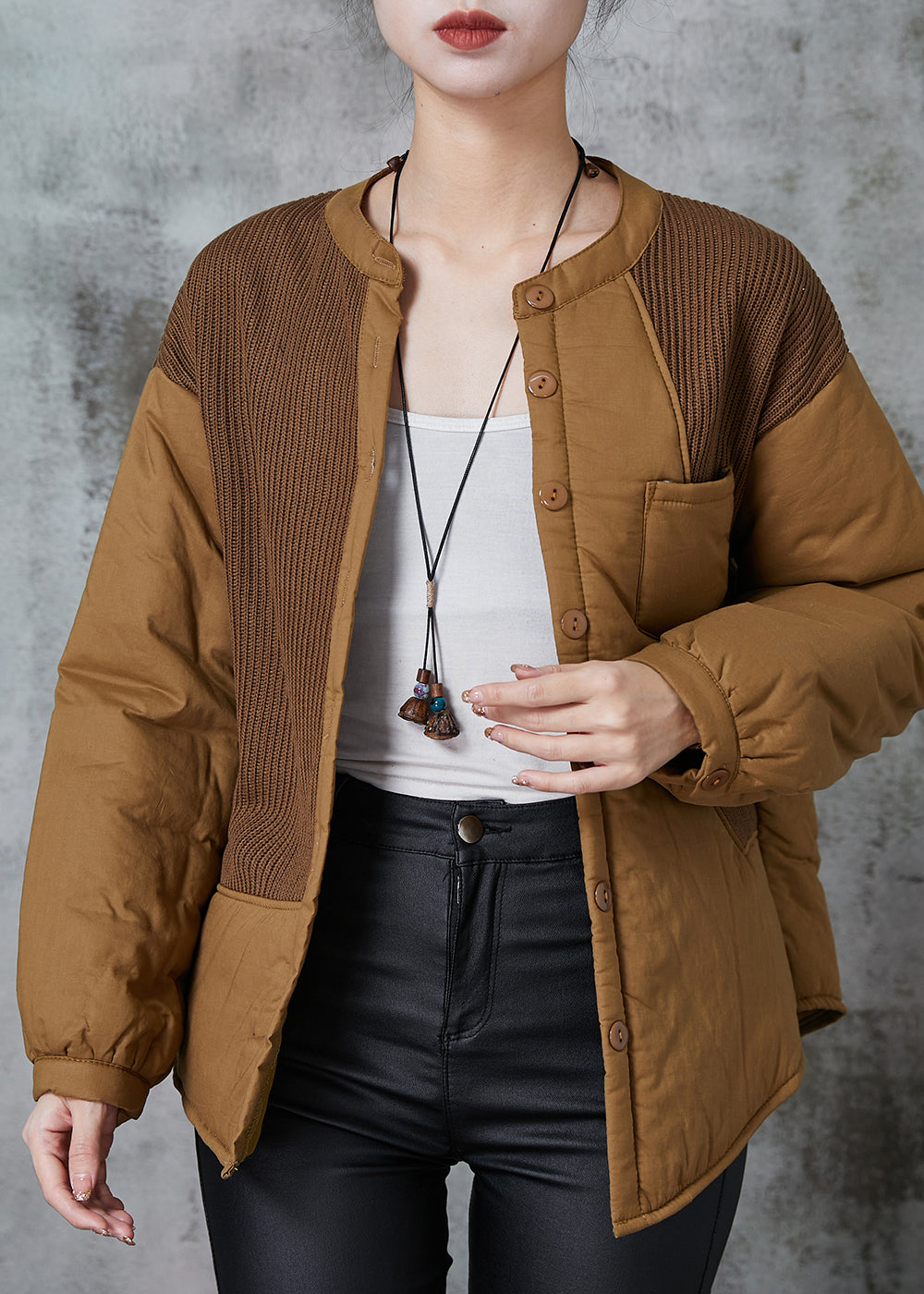 Well Tailored Coat with a Graceful Silhouette