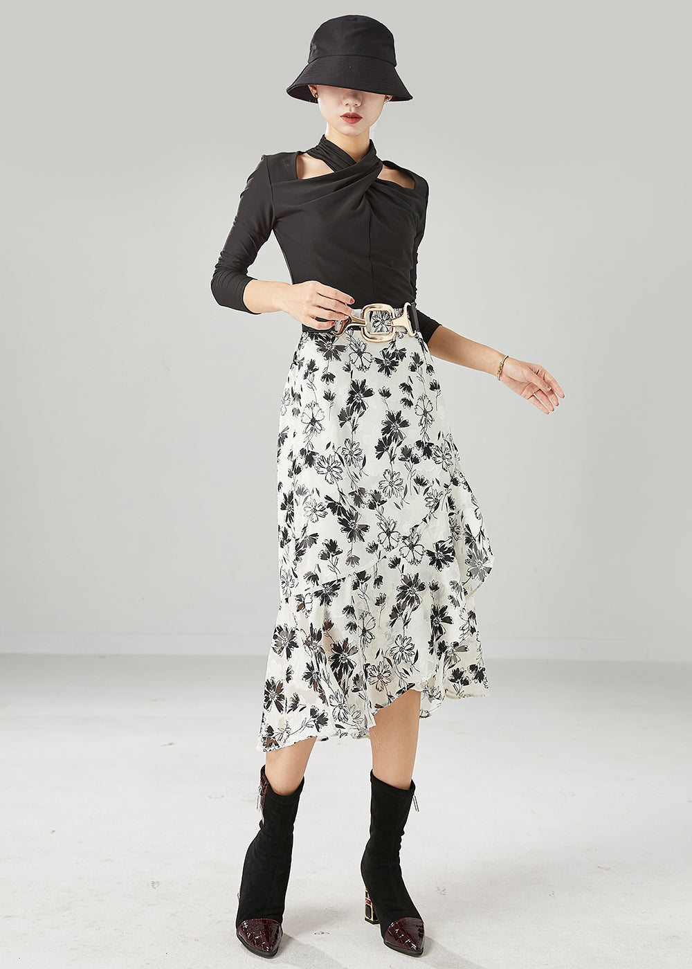 Well Tailored Garment with a Graceful Silhouette