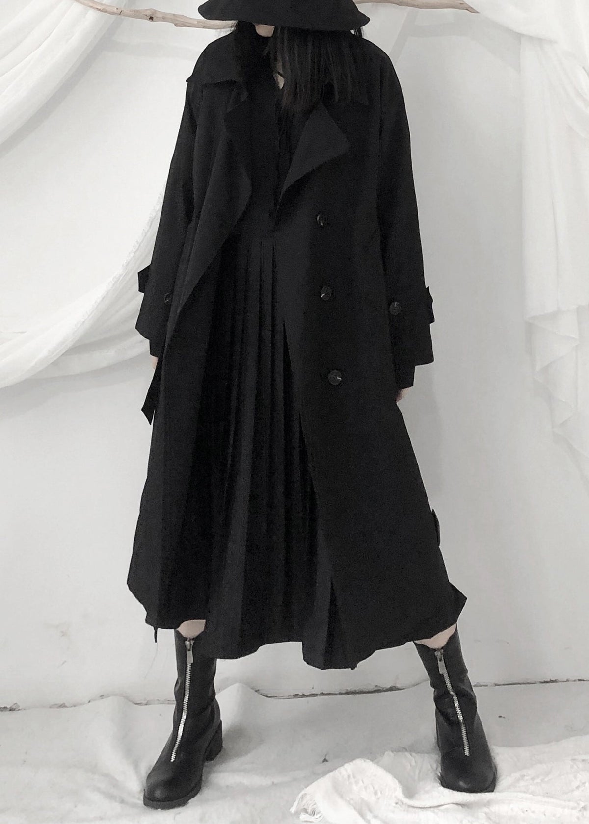 Effortlessly Elegant Coat with a Timeless Design