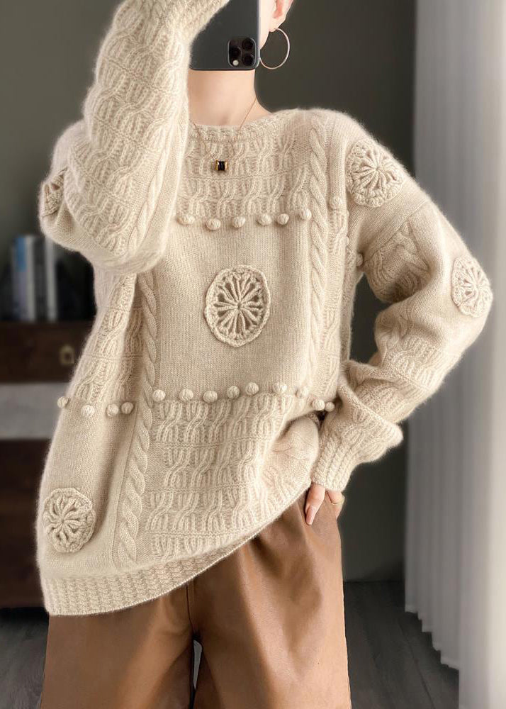 Classic Vintage Sweater with a Flattering Fit