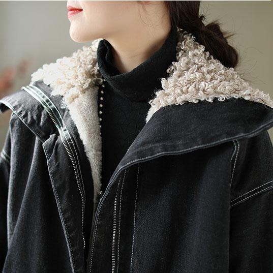 Elegantly Styled Jacket for Everyday Wear