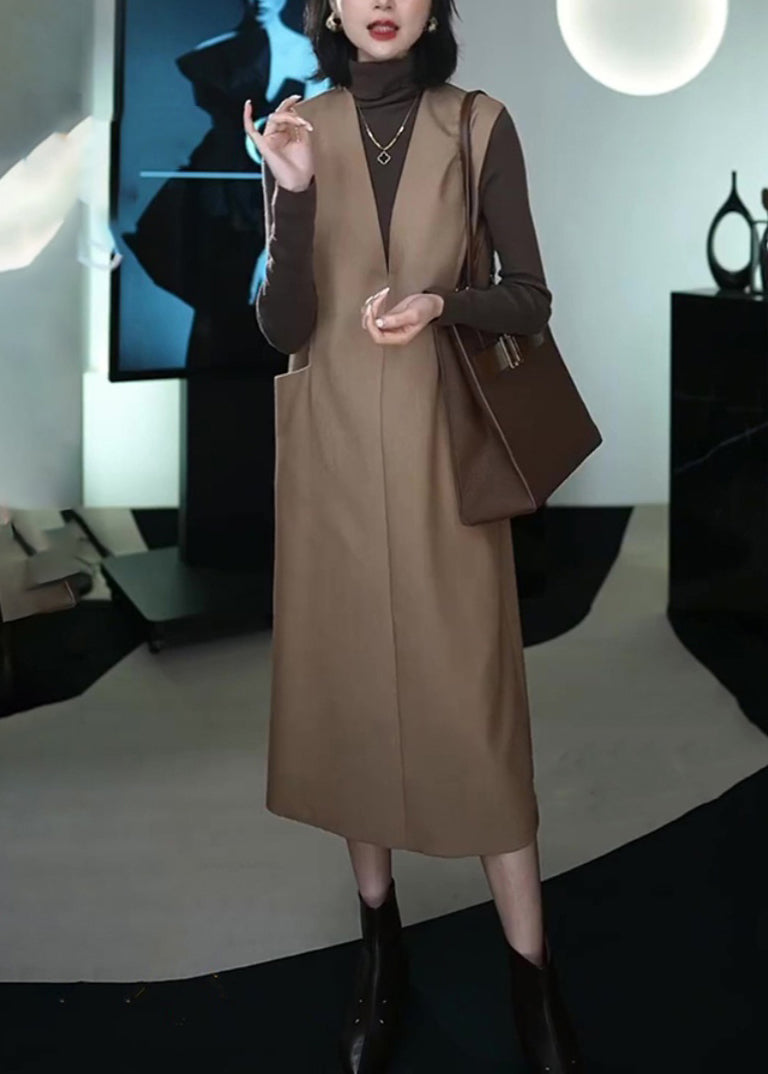 Sophisticated Dress with a Clean Classic Look