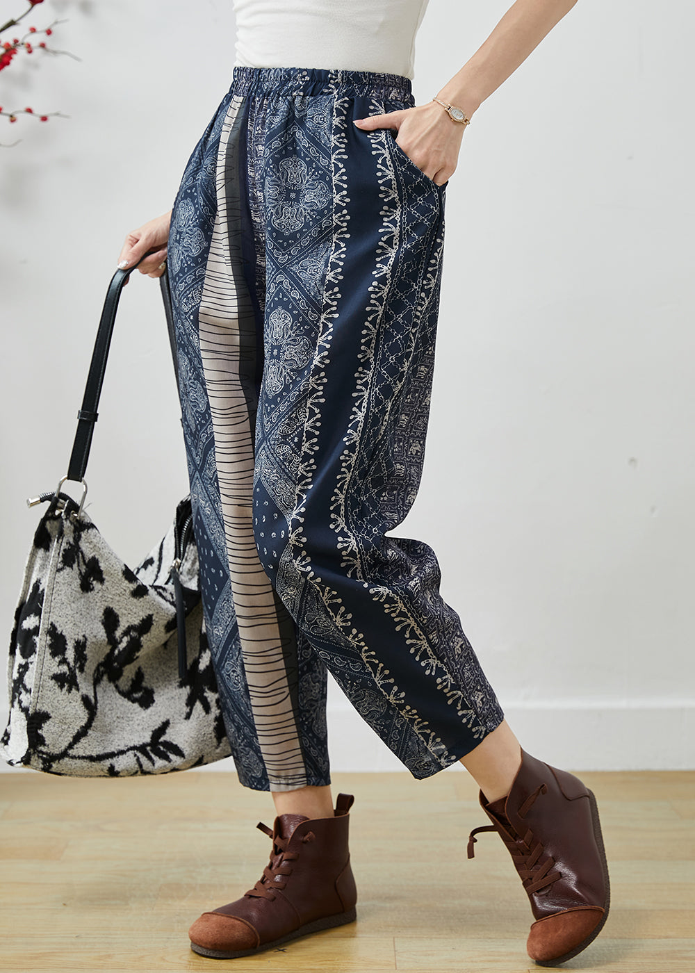 Elegantly Styled Pants for Everyday Wear