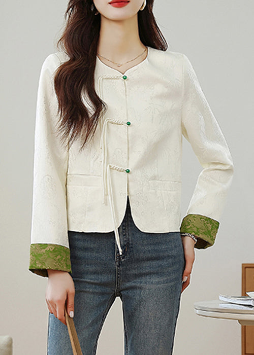 Classic Vintage Coat with a Flattering Fit