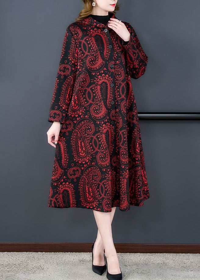 Well Tailored Coat with a Graceful Silhouette