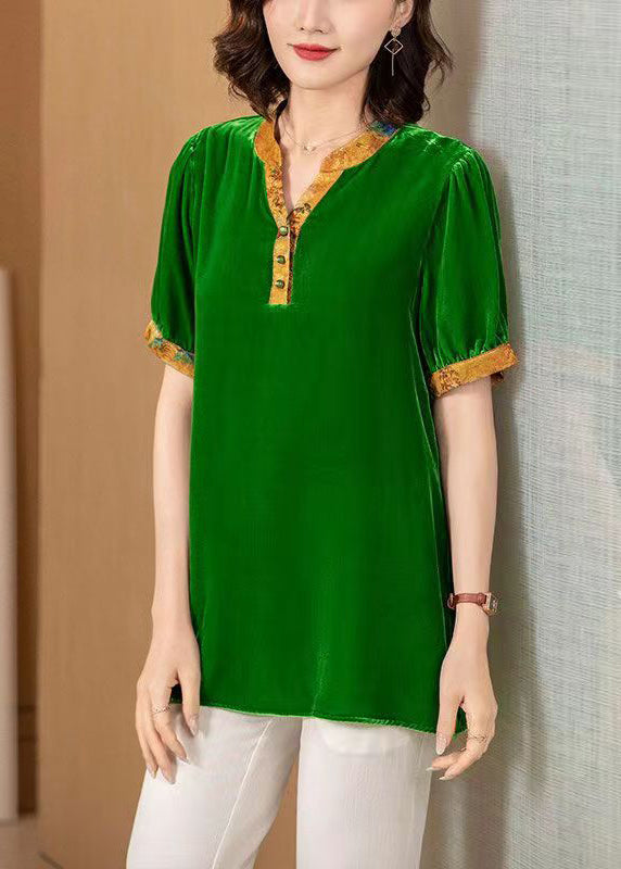 Well Tailored Blouse with a Graceful Silhouette