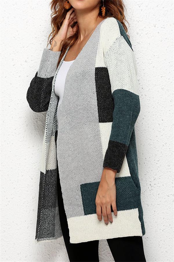 Effortlessly Elegant Cardigan with a Timeless Design