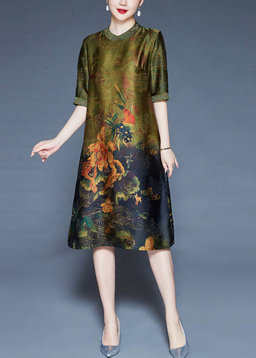Well Tailored Dress with a Graceful Silhouette