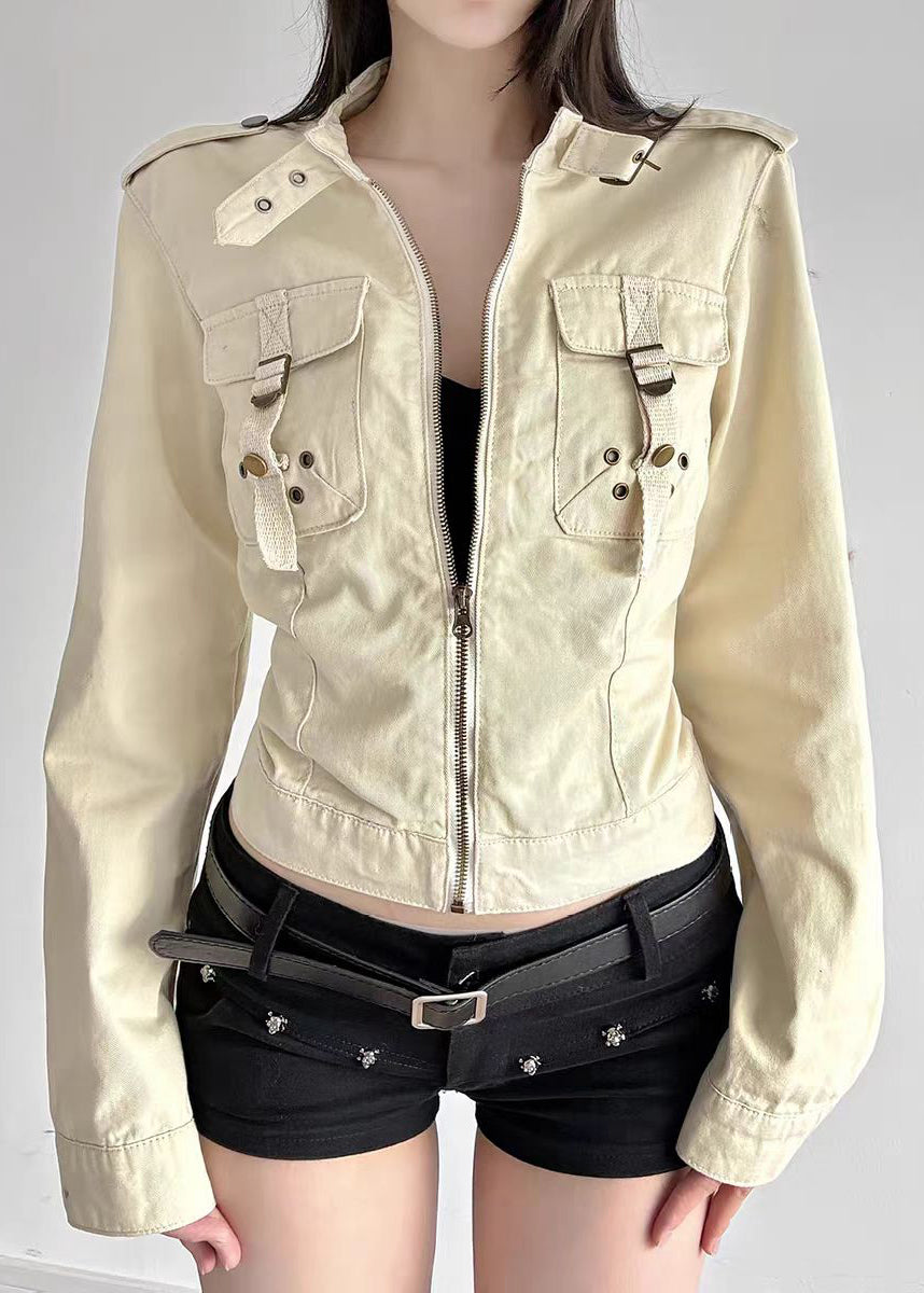 Gracefully Styled Jacket for Any Occasion
