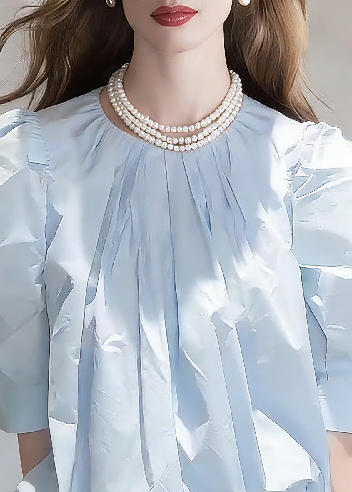 Effortlessly Elegant Top with a Timeless Design