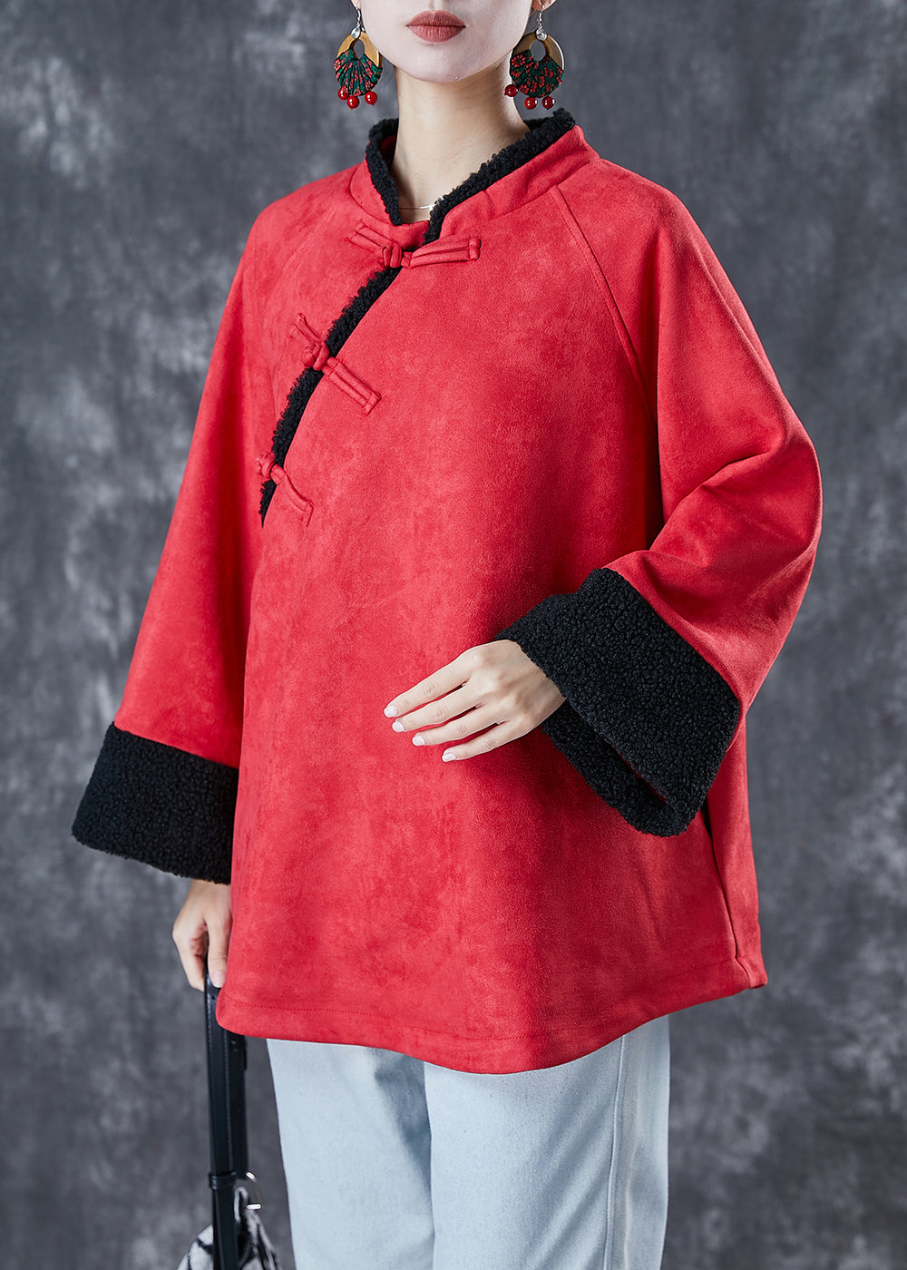 Elegantly Styled Coat for Everyday Wear