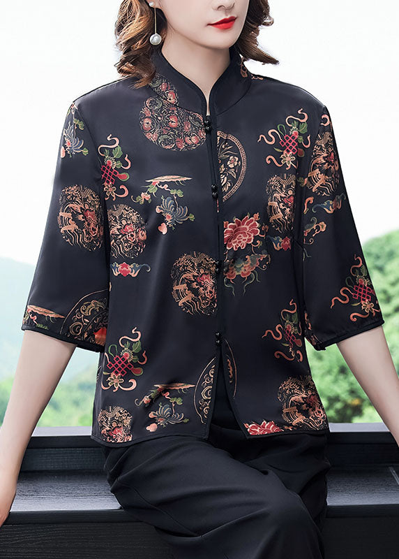 Classic Vintage Shirt with a Flattering Fit