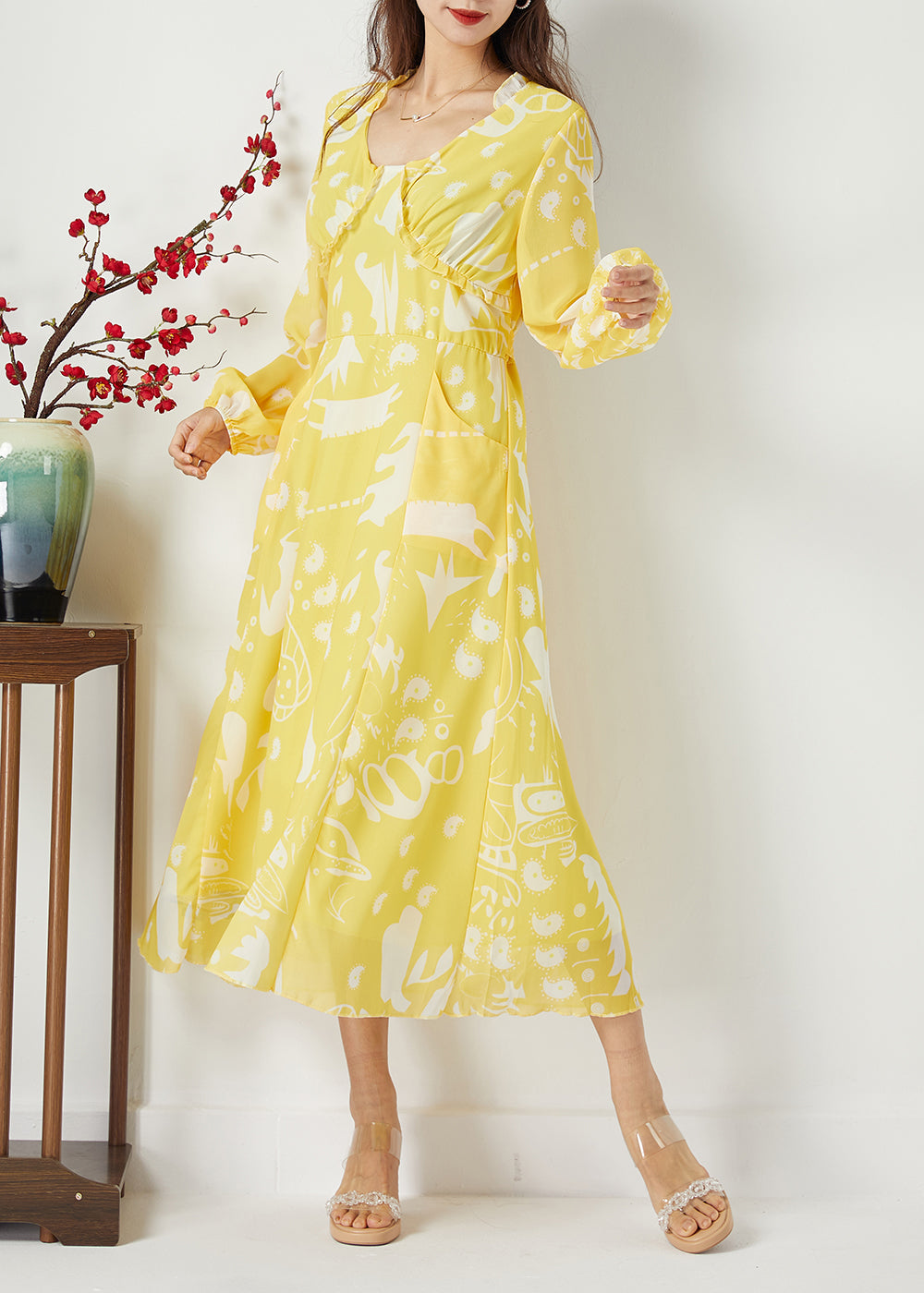 Beautifully Crafted Dress in a Classic Style