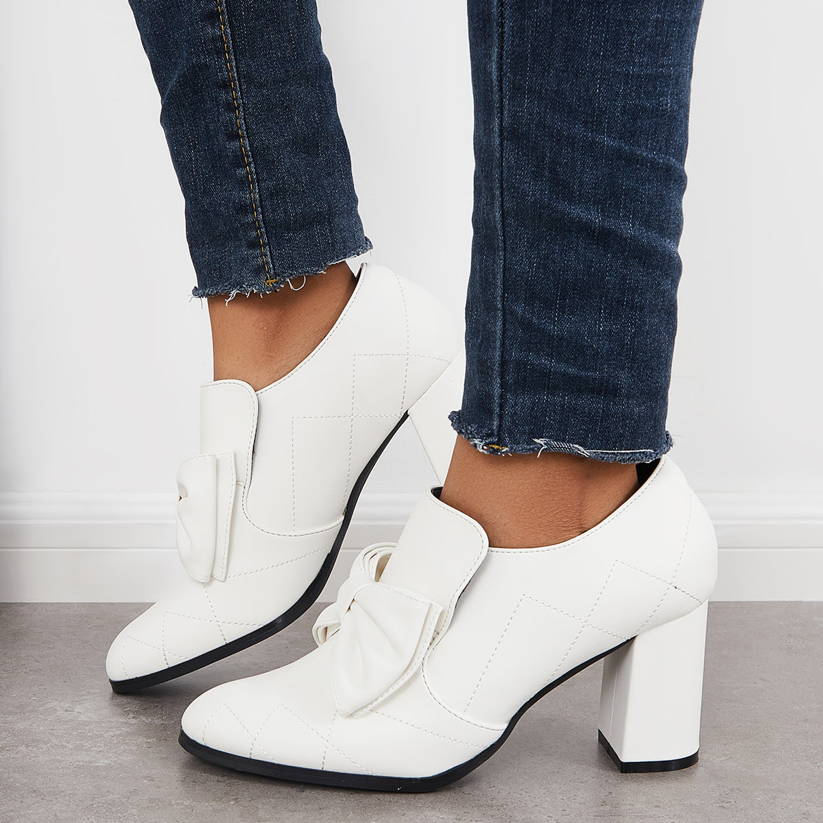 Classic Orthopedic Pumps with Timeless Style