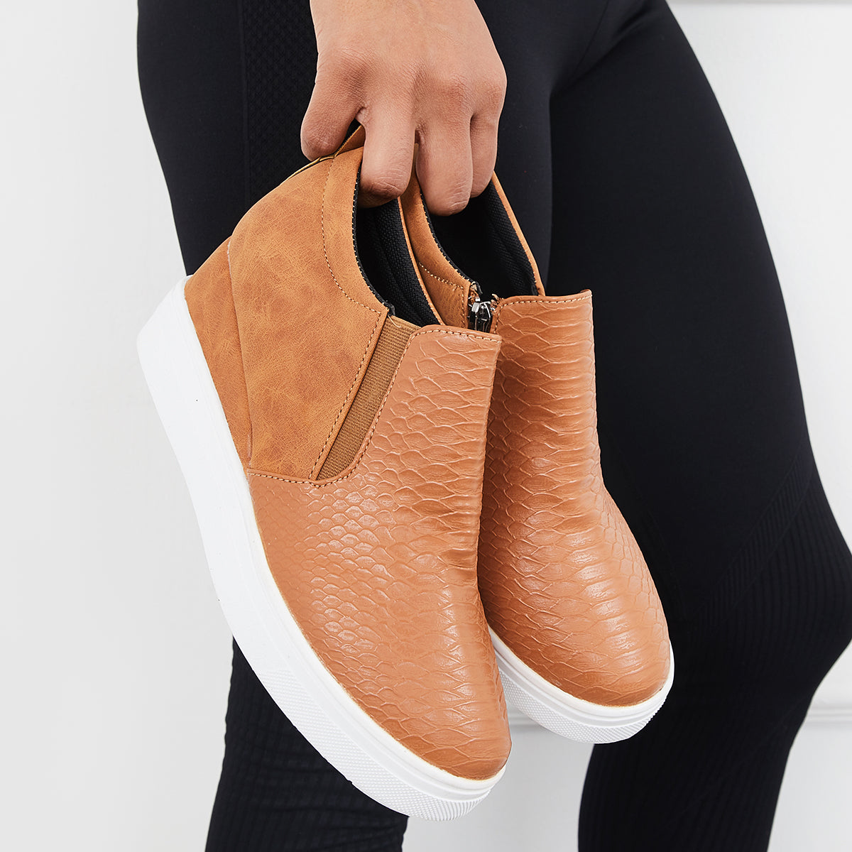 Comfortable Orthopedic Sneakers for Daily Wear