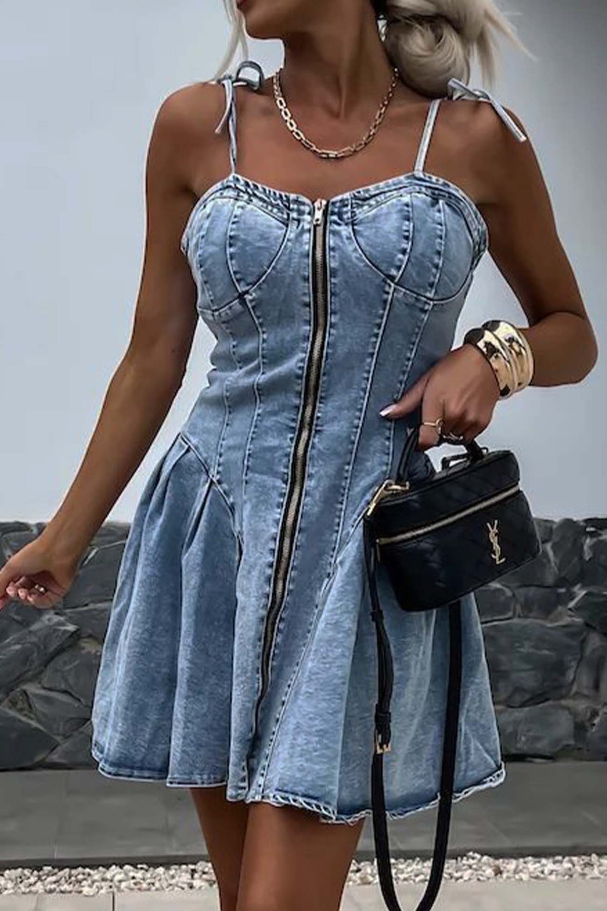 Polished Dress with an Effortless Classic Look