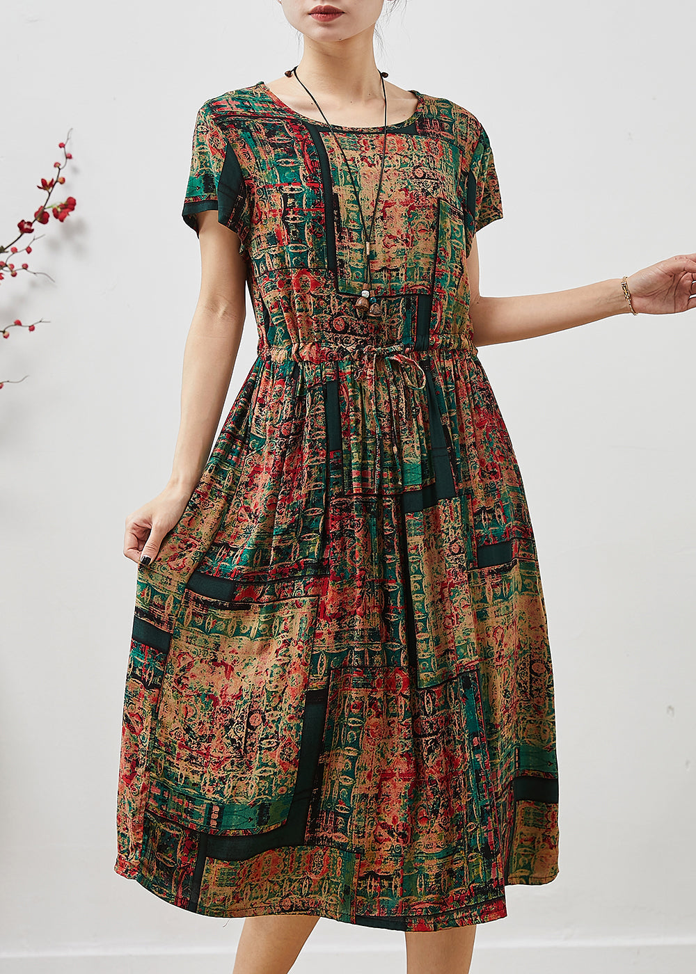 Sophisticated Dress with a Clean Classic Look