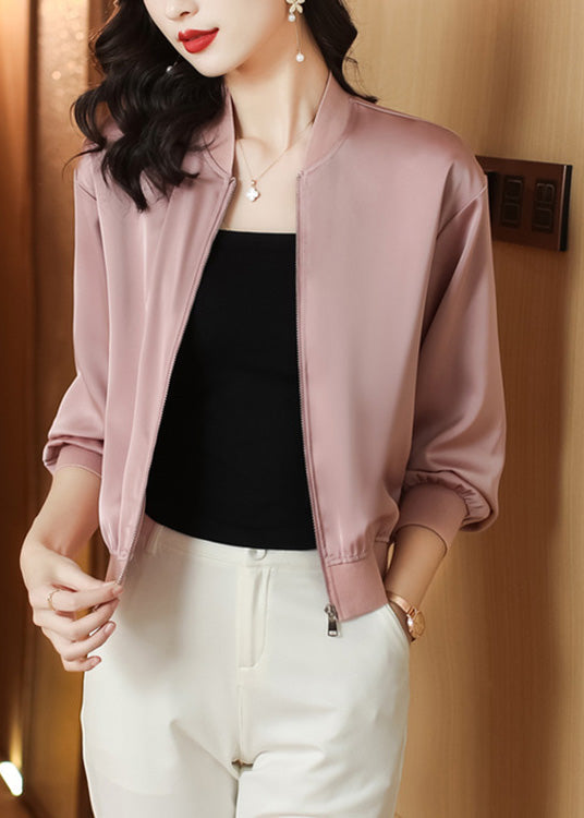 Well Tailored Coat with a Graceful Silhouette