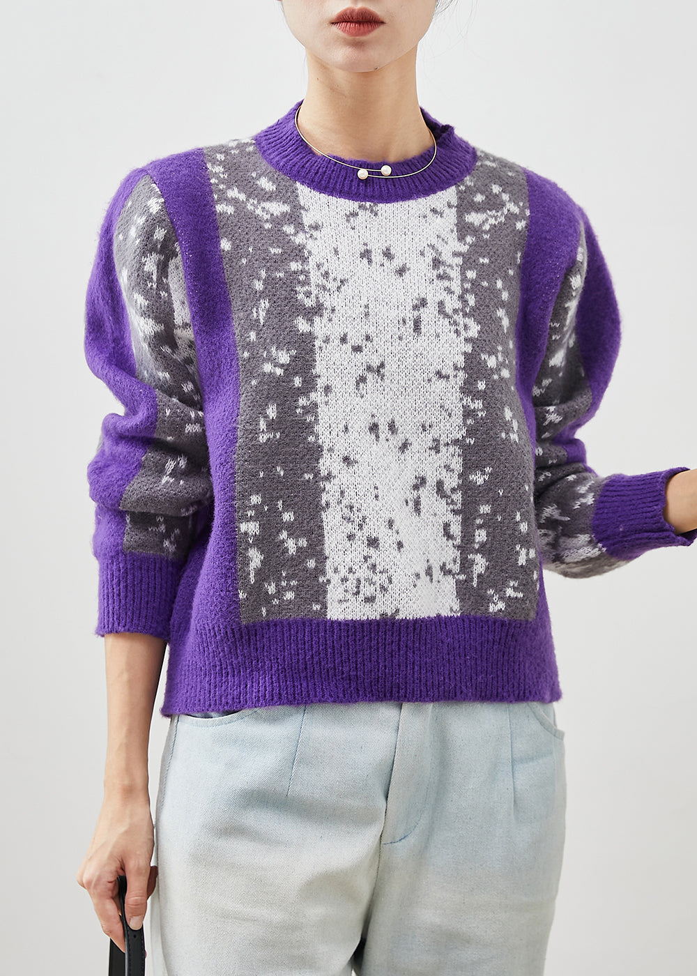 Beautifully Finished Sweater in a Timeless Design