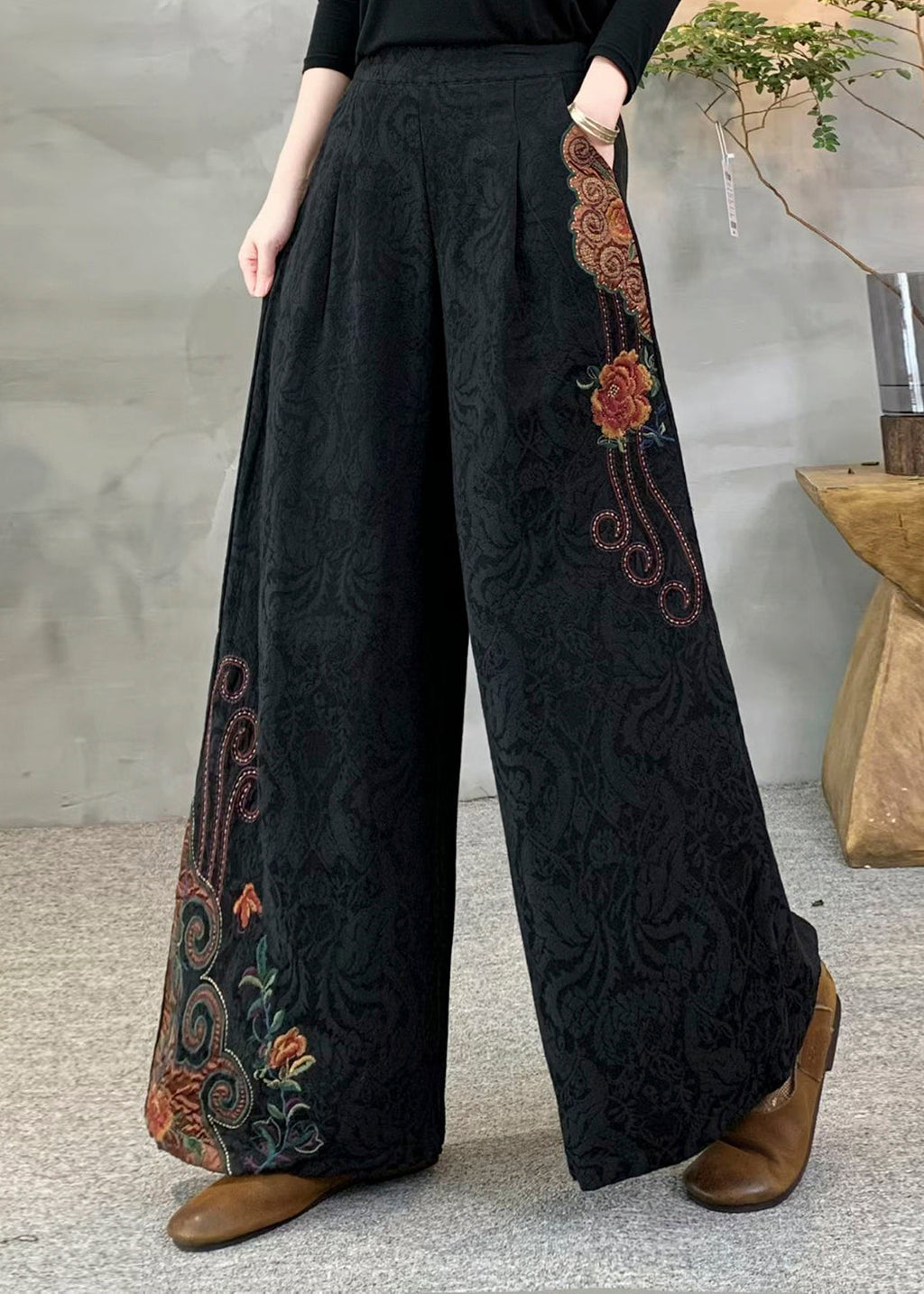 Classic Vintage Pants with a Flattering Fit