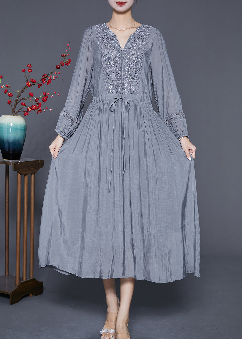 Sophisticated Dress with a Clean Classic Look