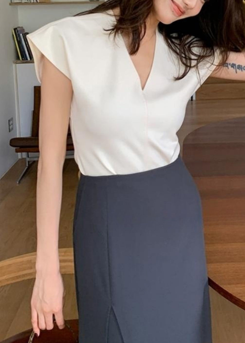 Classic Vintage Shirt with a Flattering Fit